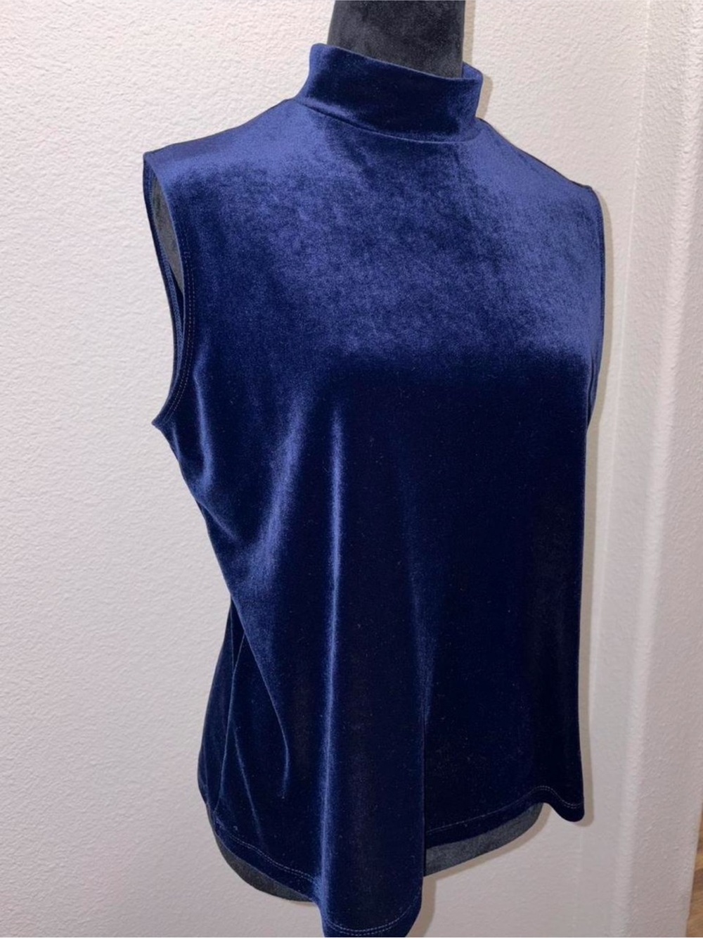 Westbound Sleeveless Velvet Mock Neck Top in Navy Blue